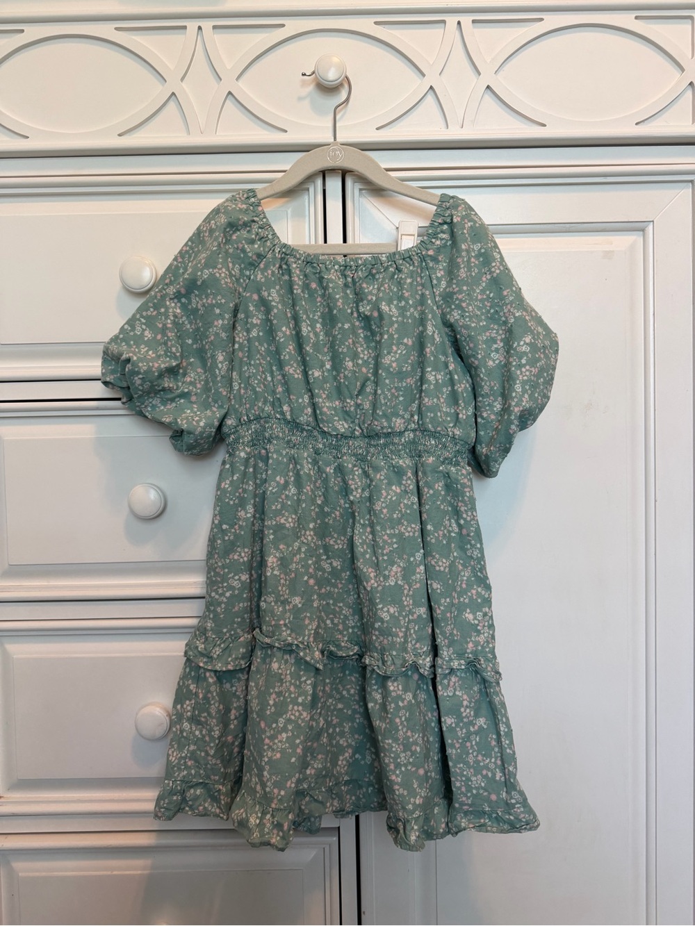 Cat & Jack Mint Green Floral Puff Sleeve Tiered Dress